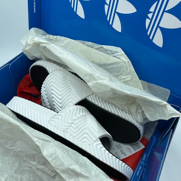 AW & ADIDAS ADILETTE SLIDES - Picture 5 of 5